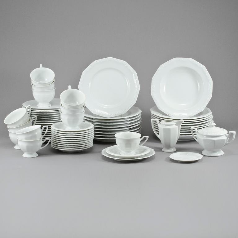 MATSERVISDELAR, 63 delar, "Classic rose", Rosenthal, 1900-talets andra hälft.