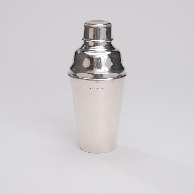 SHAKER, silver, Birmingham, England 1928. Vikt 312,6 g.