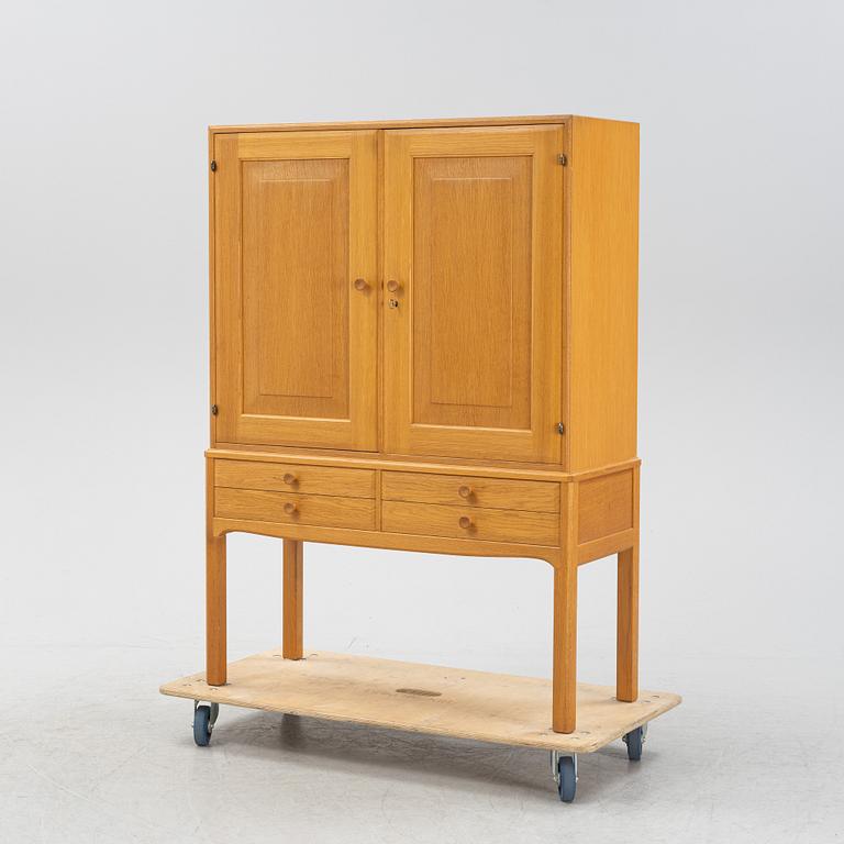 Carl Malmsten, skåp, "Oktober".