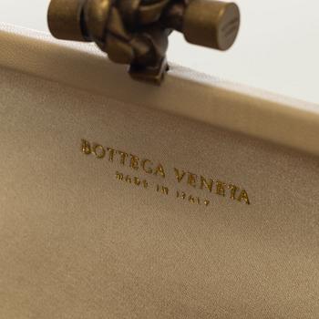 Bottega Veneta, clutch, "Long Knot".