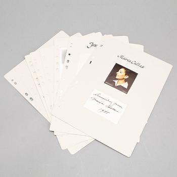 AUTOGRAFER AV MUSIKARTISTER, 8 st, bla Jussi Björling, Marlene Dietrich och Maria Callas, egenhändiga.