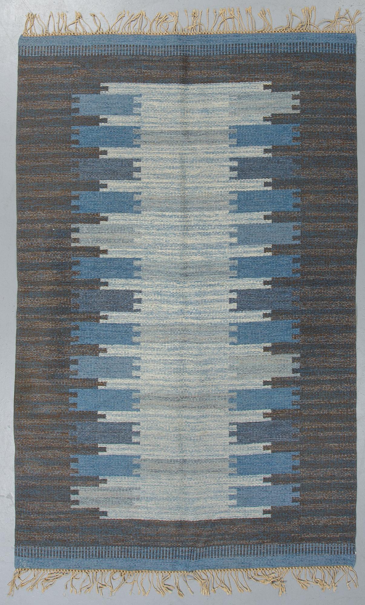 A carpet, flat weave, ca 245 x 154-155 cm, signed ML, Kasthall.