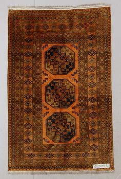 MATTA, guldafghan. Ca 205 x 130 cm.