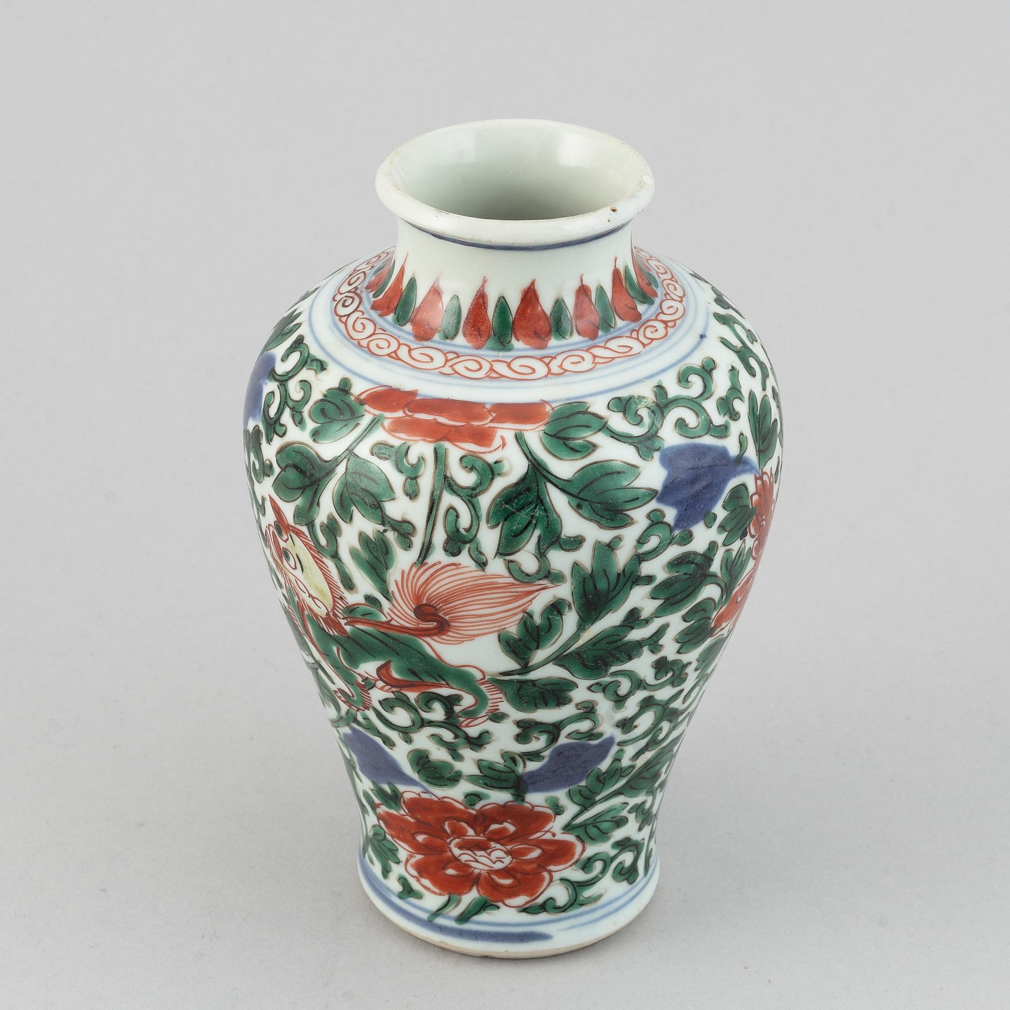 Vas, porslin. Transition, 1600-tal.