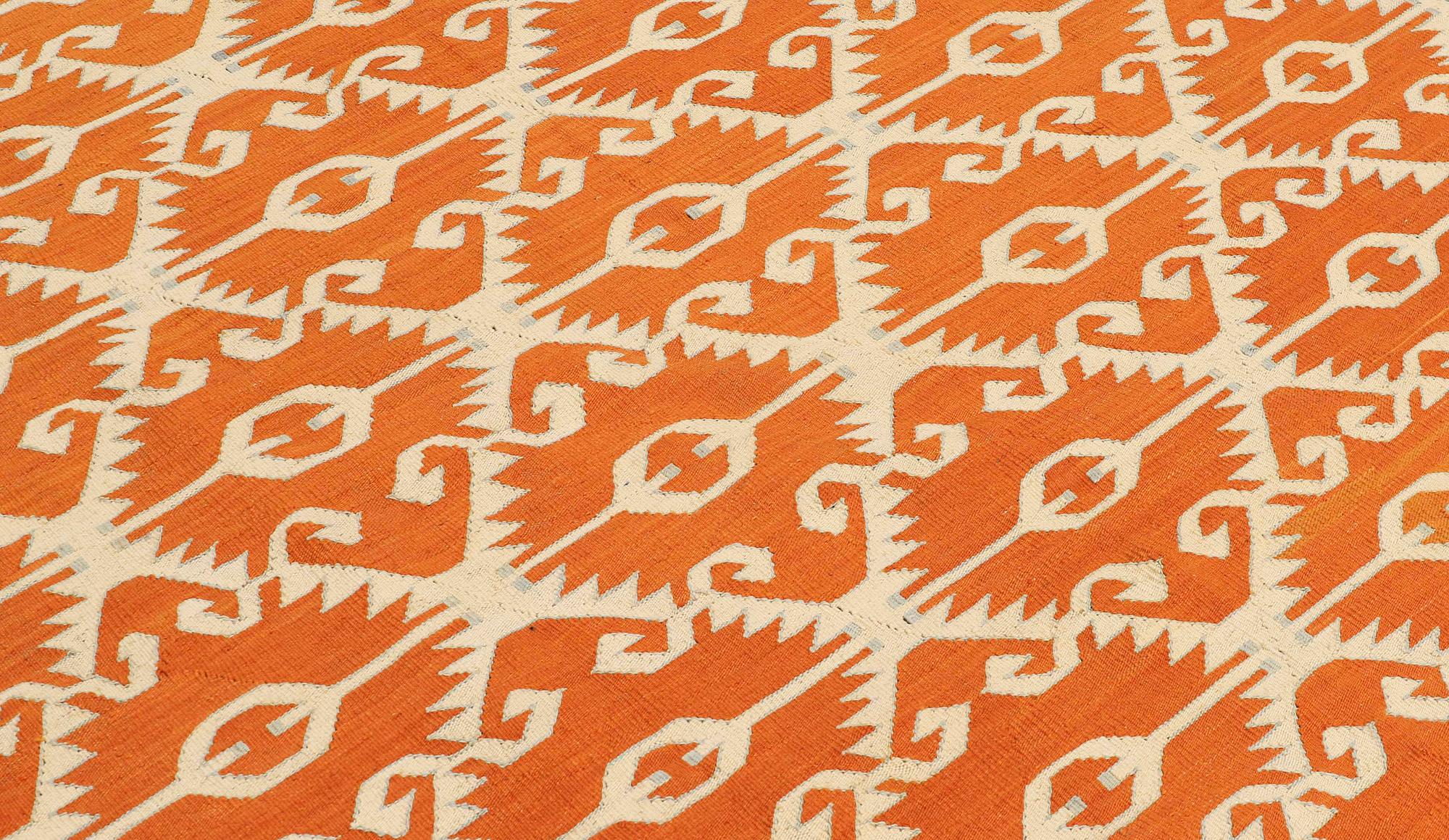 MATTA, flat weave, ca 236  x 175 cm.