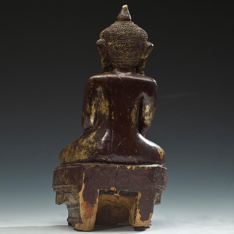 SKULPTUR, förgyllt trä, Shan-stil, Burma, sekelskiftet 1800/1900.