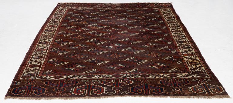 An antique Yomut main carpet, West Turkmenistan, c. 303 x 179 cm.