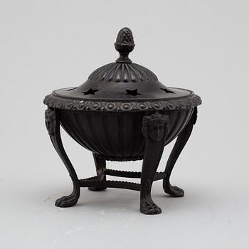 A cast iron incense burner "Berliner Eisen", empire, first half of the 19th century.