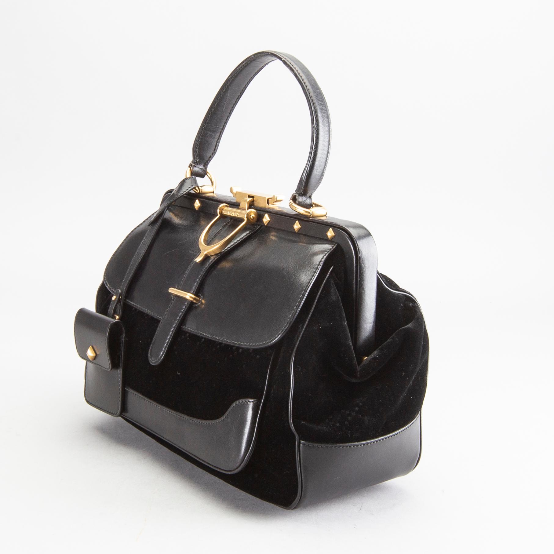 GUCCI, väska, "Black diamante velvet and leather stirrup Top- handle bag".