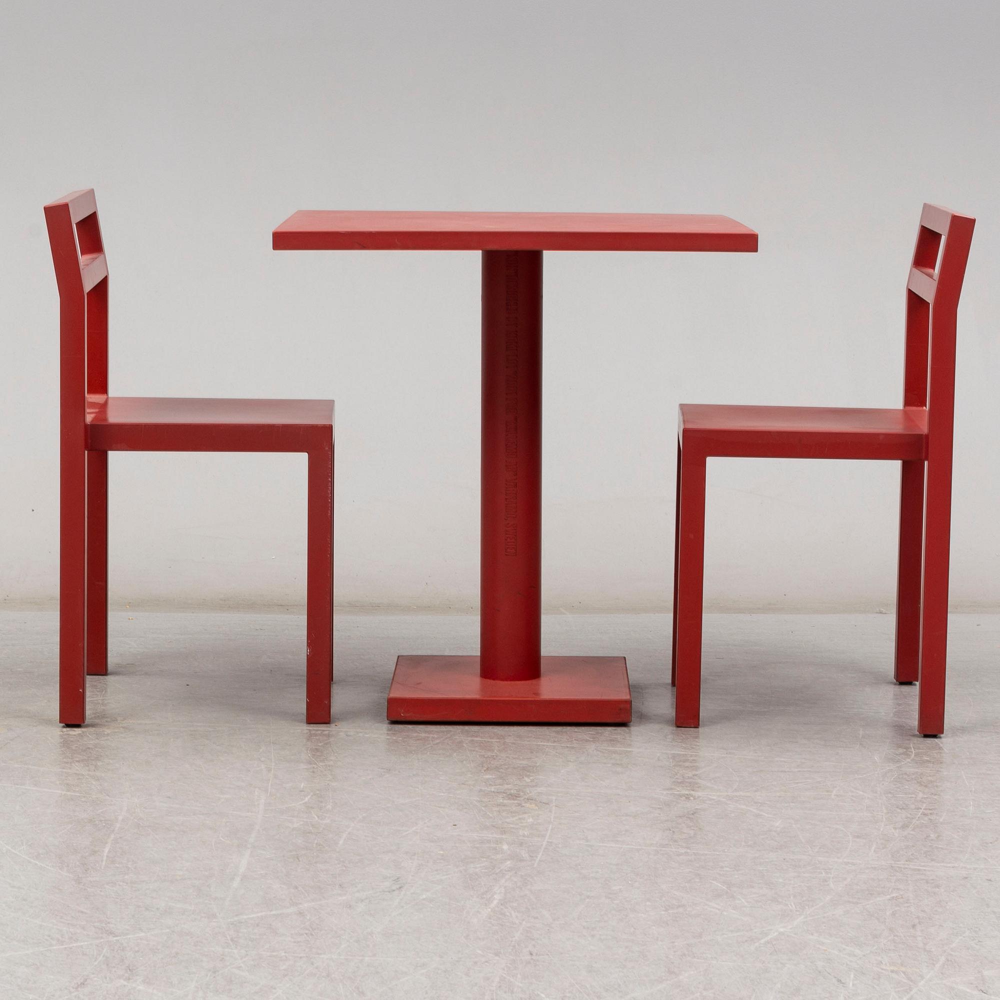 BORIS BERLIN/POUL CHRISTIANSEN, bord med två stolar, "Non", Komplot design, Källemo.