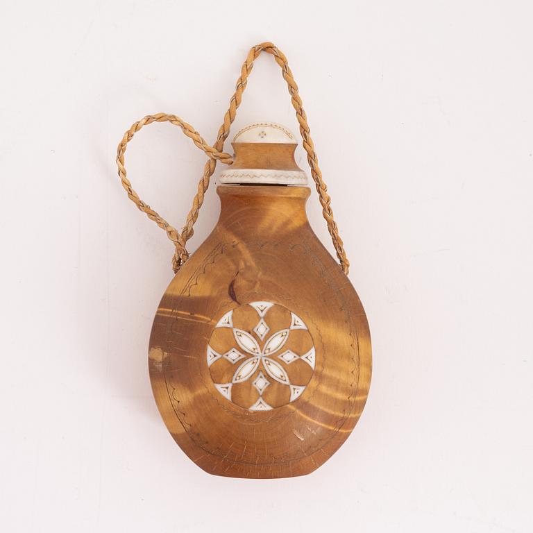 A birch flask by Tore Sunna, before 1964.