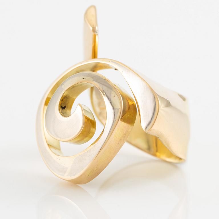 Jan-Christer Lundqvist, ring, 18K gold, Skövde.