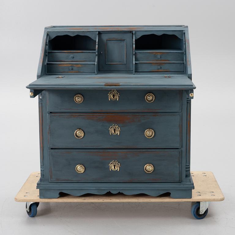 A chiffonnier, 19th century.
