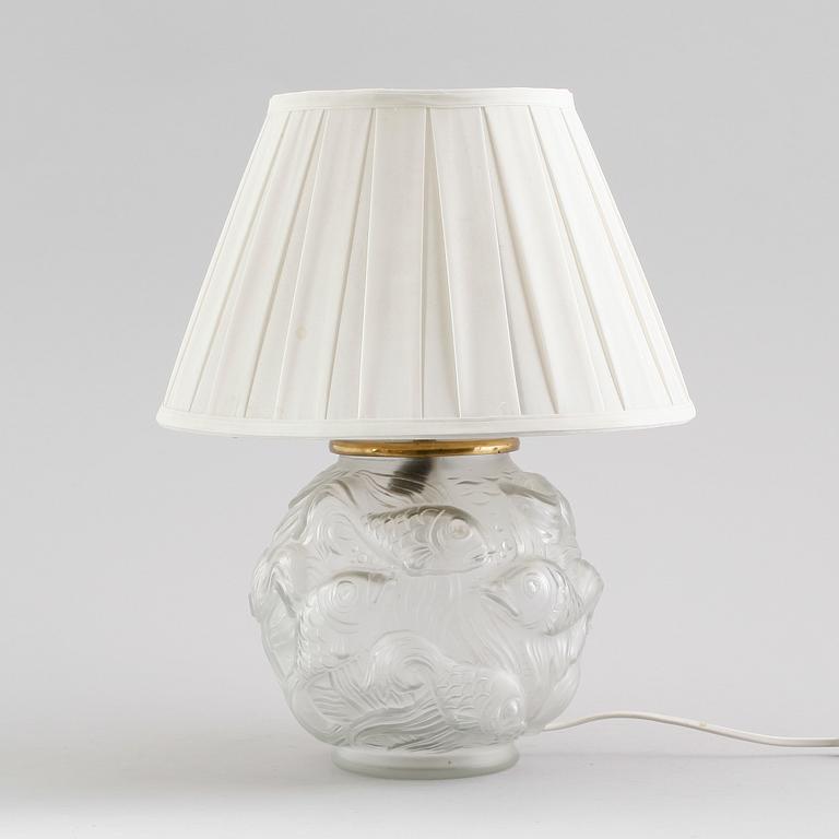 BORDSLAMPA, glas, Tjeckoslovakien, 1900-talets andra hälft.