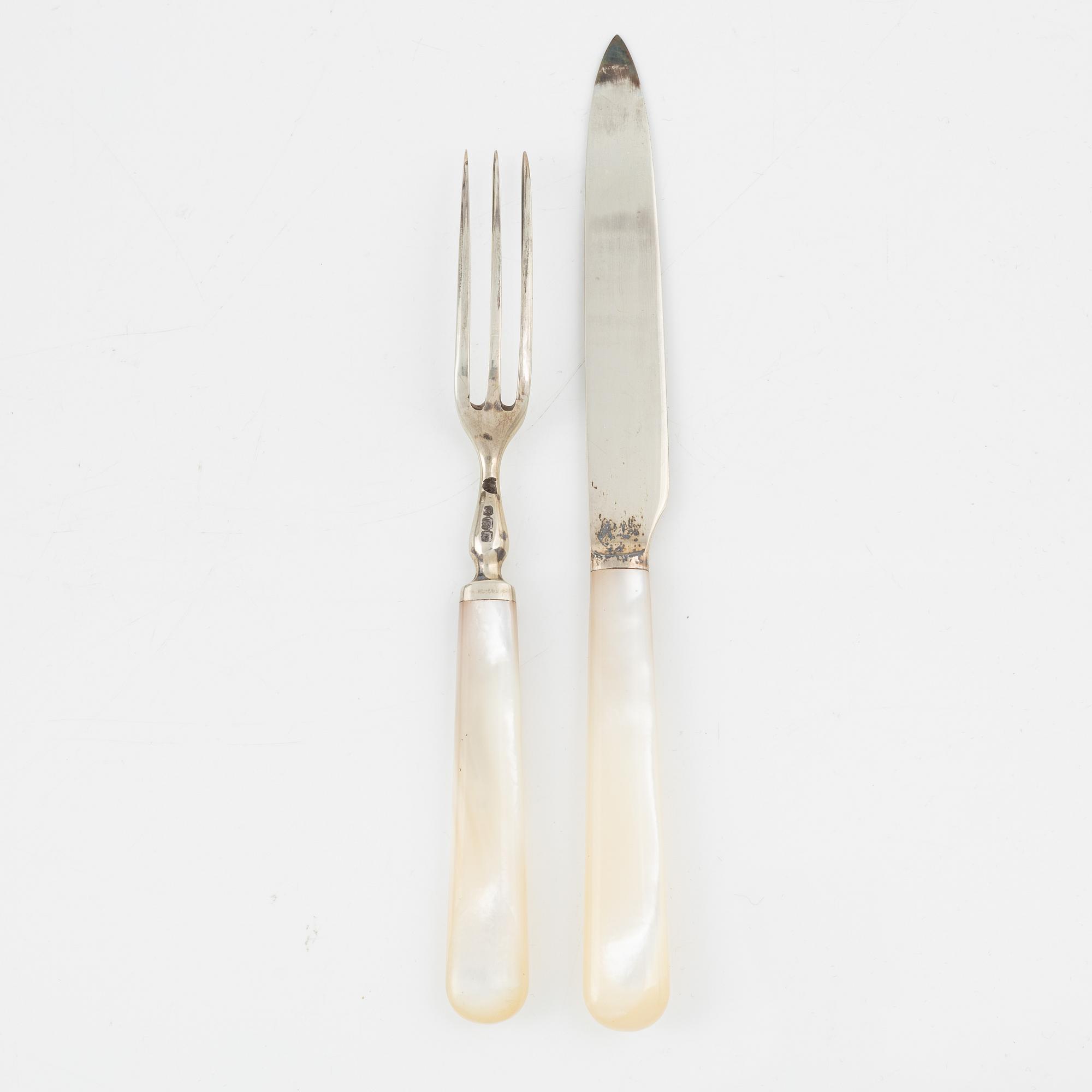 A set of twelve Silver Dessert Cutlery, J.B. Chatterley & Sons Ltd, Birmingham, England, 1938.