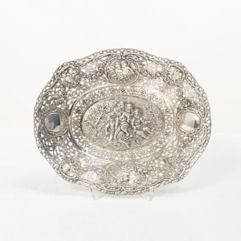 Bread basket/bowl, Baroque style, JL Hultman, Stockholm 1952.