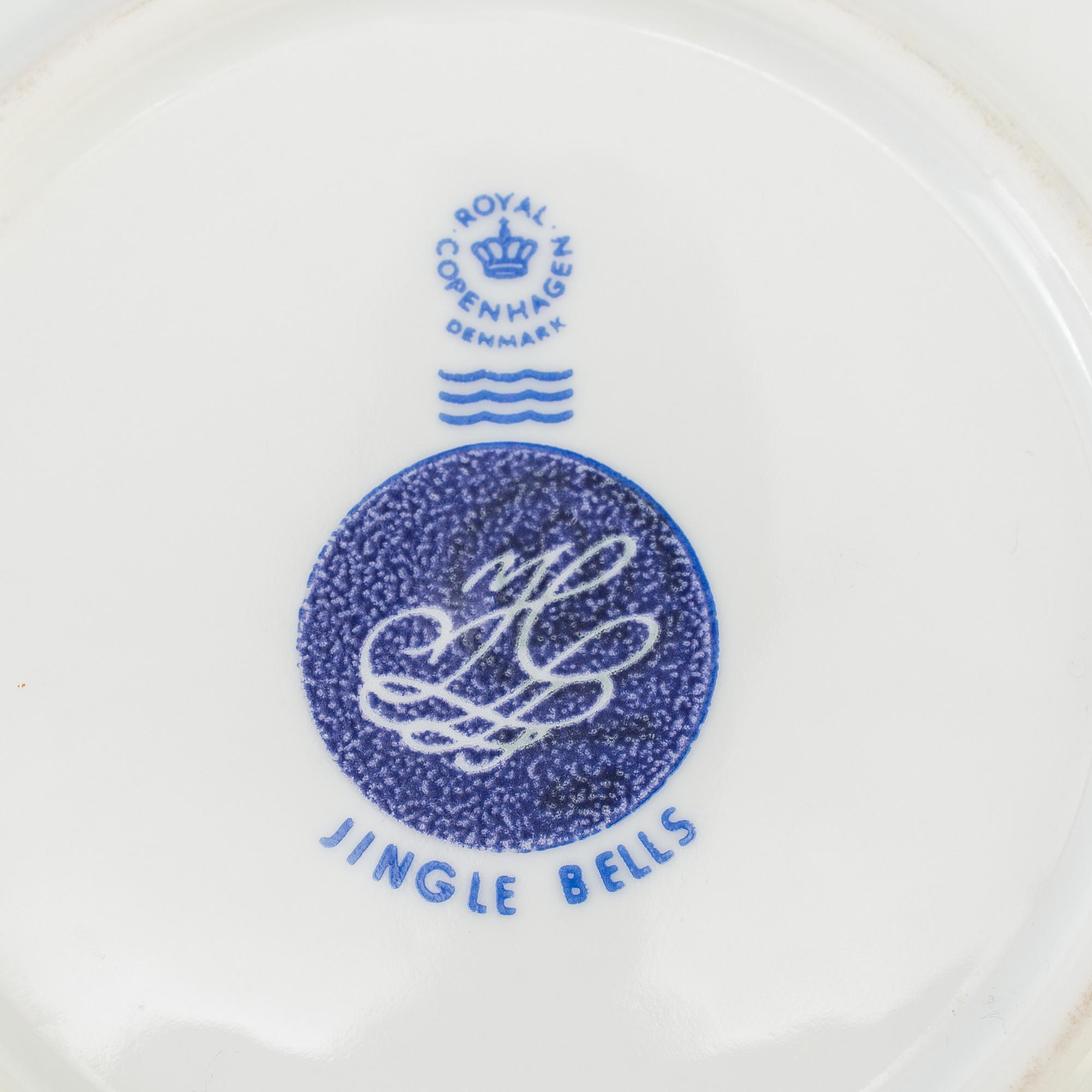 3 teacups with saucers, "Jingle bells", Royal Copenhagen.
