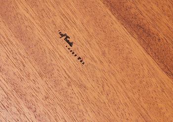 JOSEF FRANK, soffbord, Firma Svenskt Tenn modell 2139.