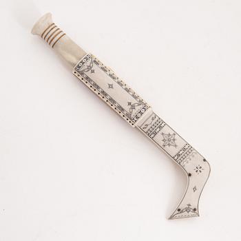 A reindeer horn knife by Anders Fankki, before 1960, signed.