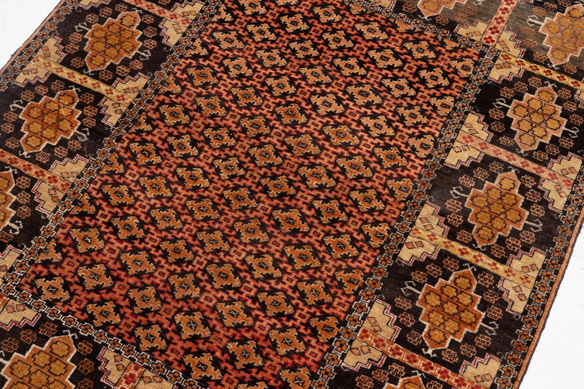 Matta, orientalisk, ca 175 x 125 cm.