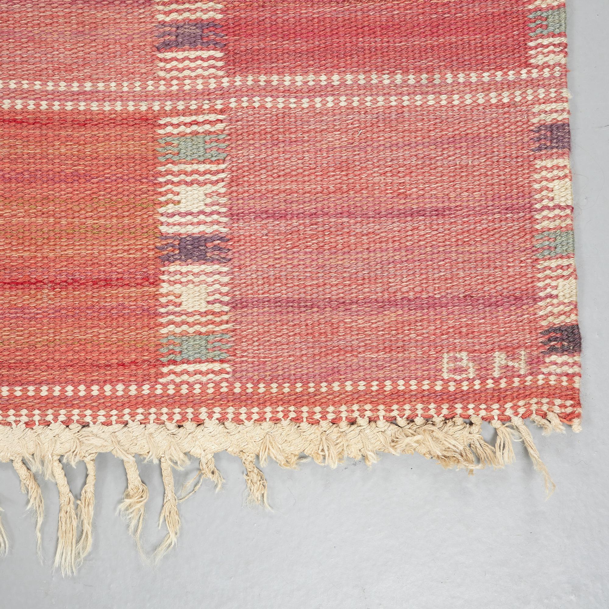 Barbro Nilsson, MATTA, "Falurutan, röd Borås", rölakan, ca 251,5 x 174,5 cm, signerad AB MMF BN.