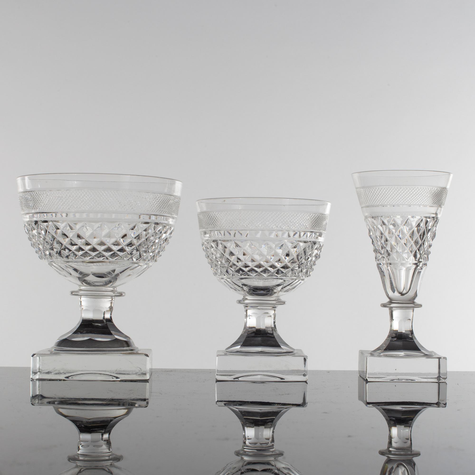 GLASSERVIS, 81 delar, "Kent", Elis Bergh, Kosta Boda, 1900-talets mitt.