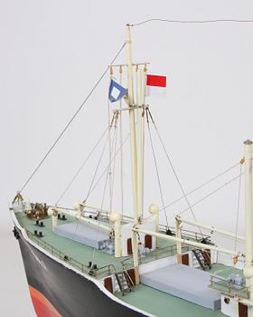 BÅTMODELL, "m/s Bali", modellen byggd av Å. Carlberg.