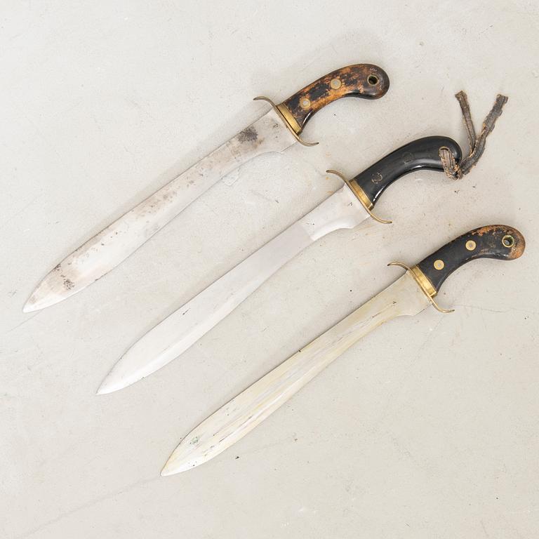 Three Swedish cutlasses 1848 pattern, with scabbards.