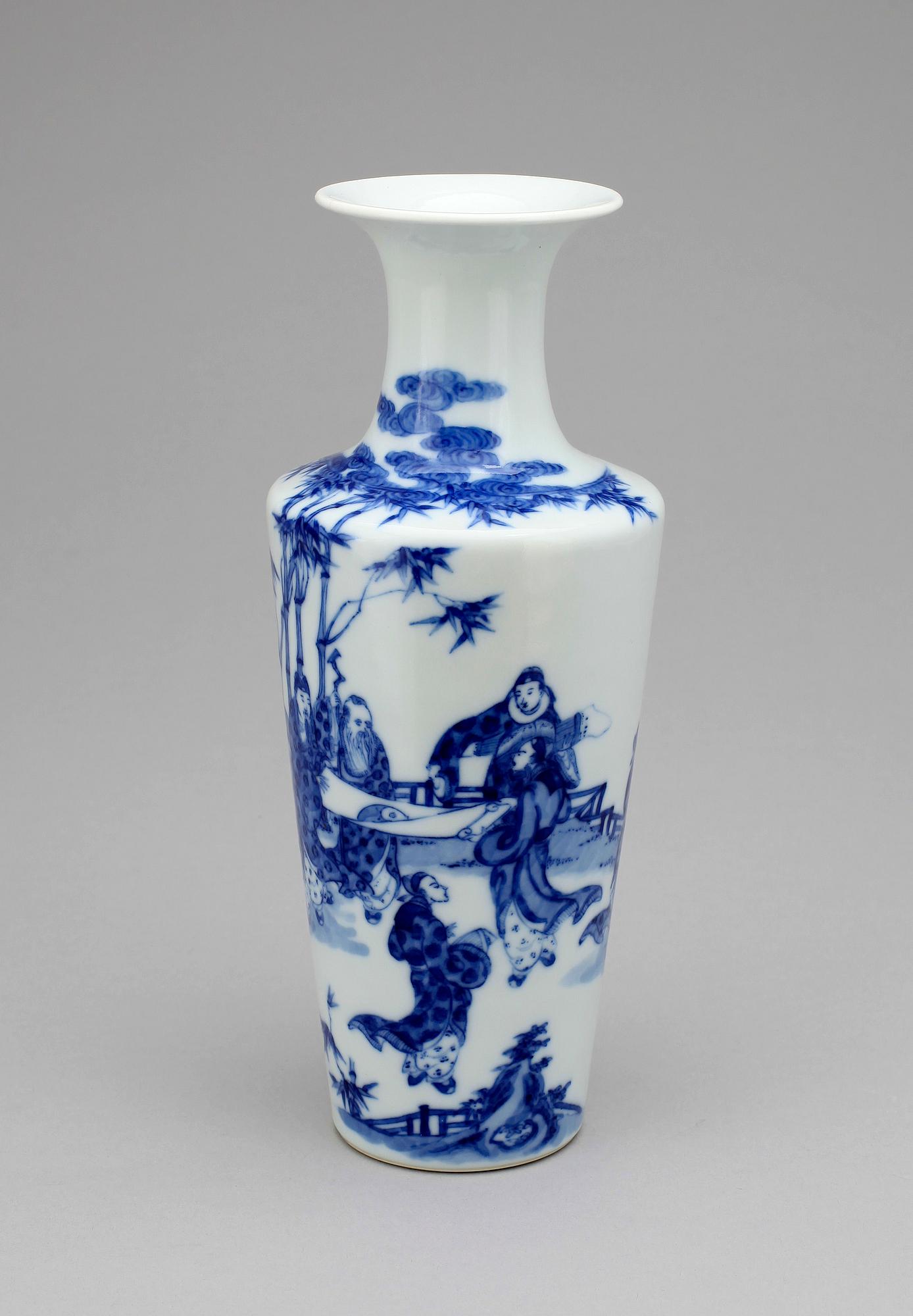 VAS, porslin, Kina, 1900-tal.