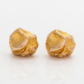 Björn Weckström, a pair of 14K gold earrings 'Nugget' for Lapponia.