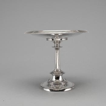 KAKFAT, silver, silver, empirestil, J Tostrup, 1882. Norge. Vikt 790 gram.