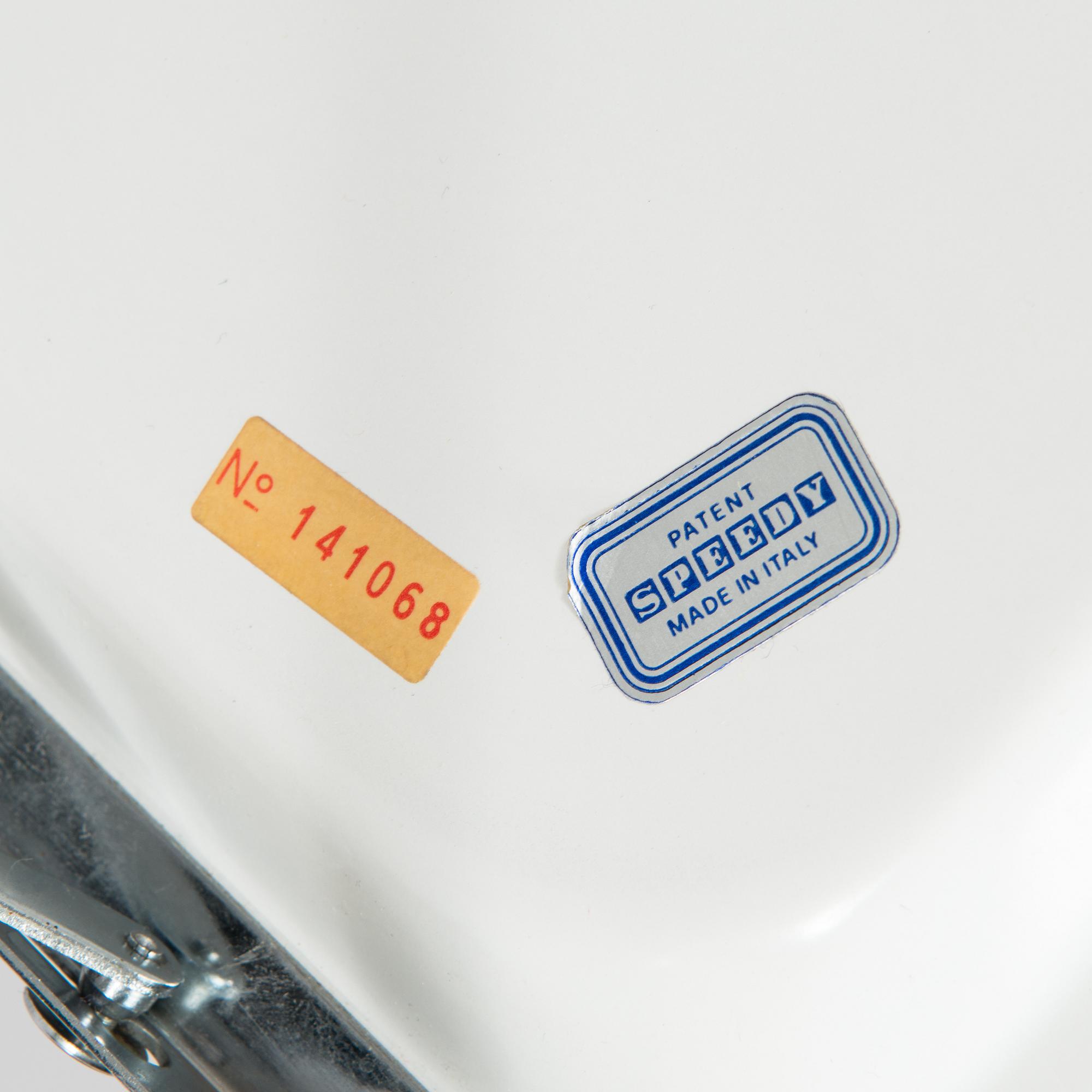 Tarjoiluvaunu, Italia, 1900-luvun loppupuoli.