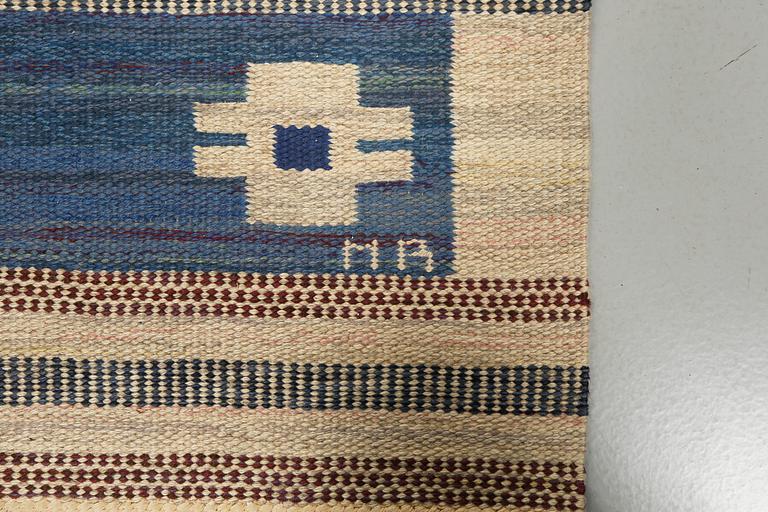 A flat weave by Marianne Richter, model "Hästhov", signed AB MMF MR, 220 x 155 cm.