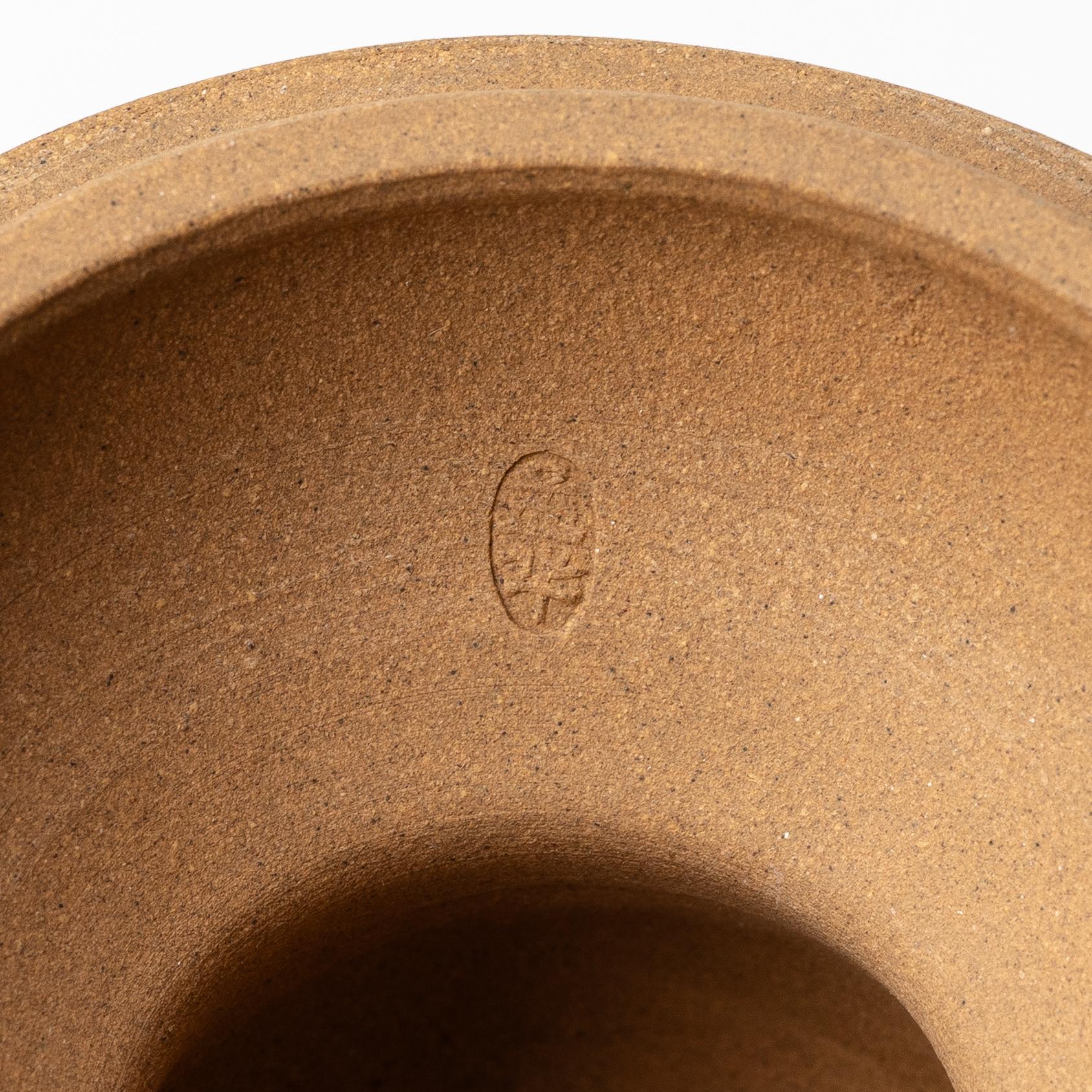 A teapot and a box with cover, yixing, China, 1970/80s-.