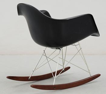 GUNGSTOL, Charles & Ray Eames, Zenith, 1900-talets andra hälft.