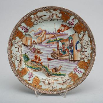 TALLRIK, kompaniporslin. Qingdynastin, Qianlong (1736-95).