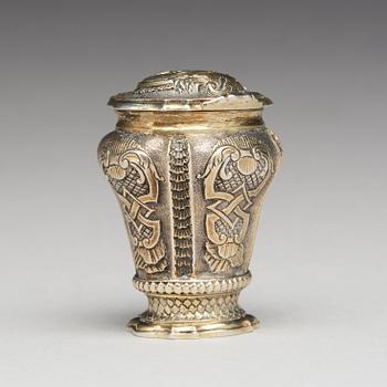 Paul G Zachun, luktdosa, silver, (verksam i Norrköping 1722-1753). Rokoko.