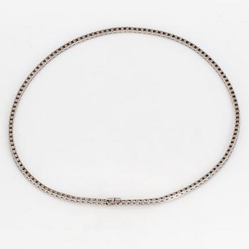 NECKLACE, 18 carat white gold with 132 diamonds ca 3.35 cts.
