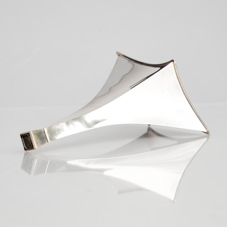 Rolf Lindståhl, a sterling silver bottle with a rock crystal on the lid, Stockholm 1988.