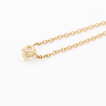 Necklace, single-stone pendant, 18K gold with old-cut diamond, accompanying IGI report.