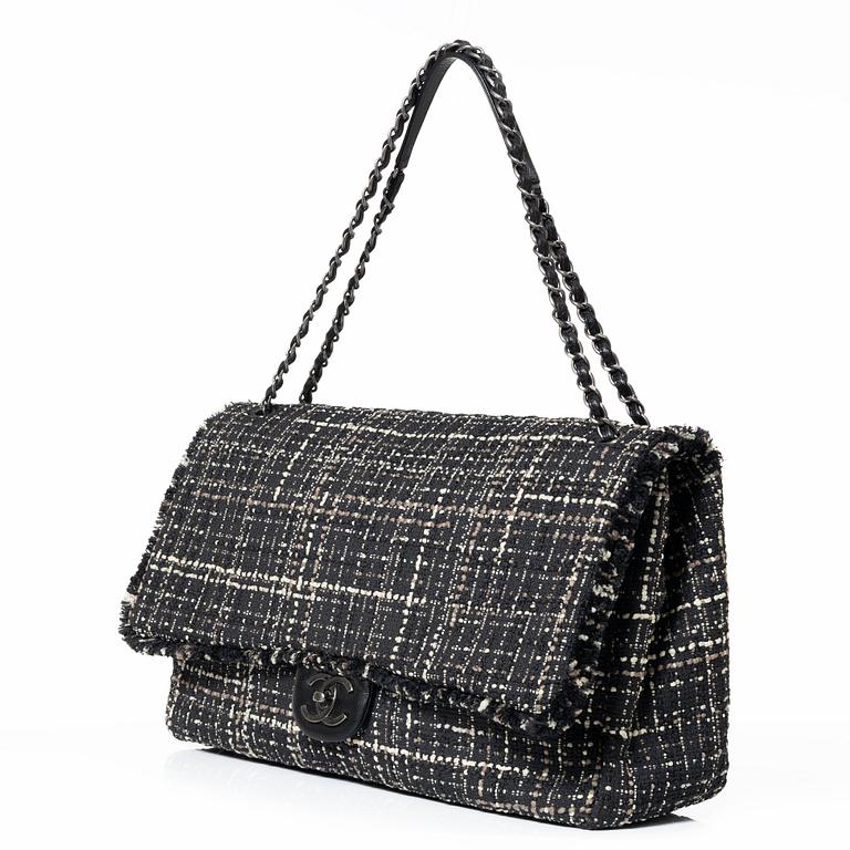 Chanel, väska, "Tweed Carry On Flap Bag", 2016-17.