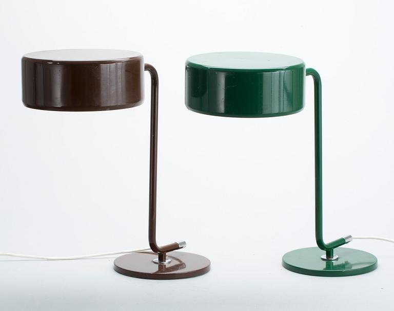 SKRIVBORDSLAMPOR, 2 st,"OS-lampan", Anders Pehrson, Ateljé Lyktan, Åhus, 1900-talets andra hälft.