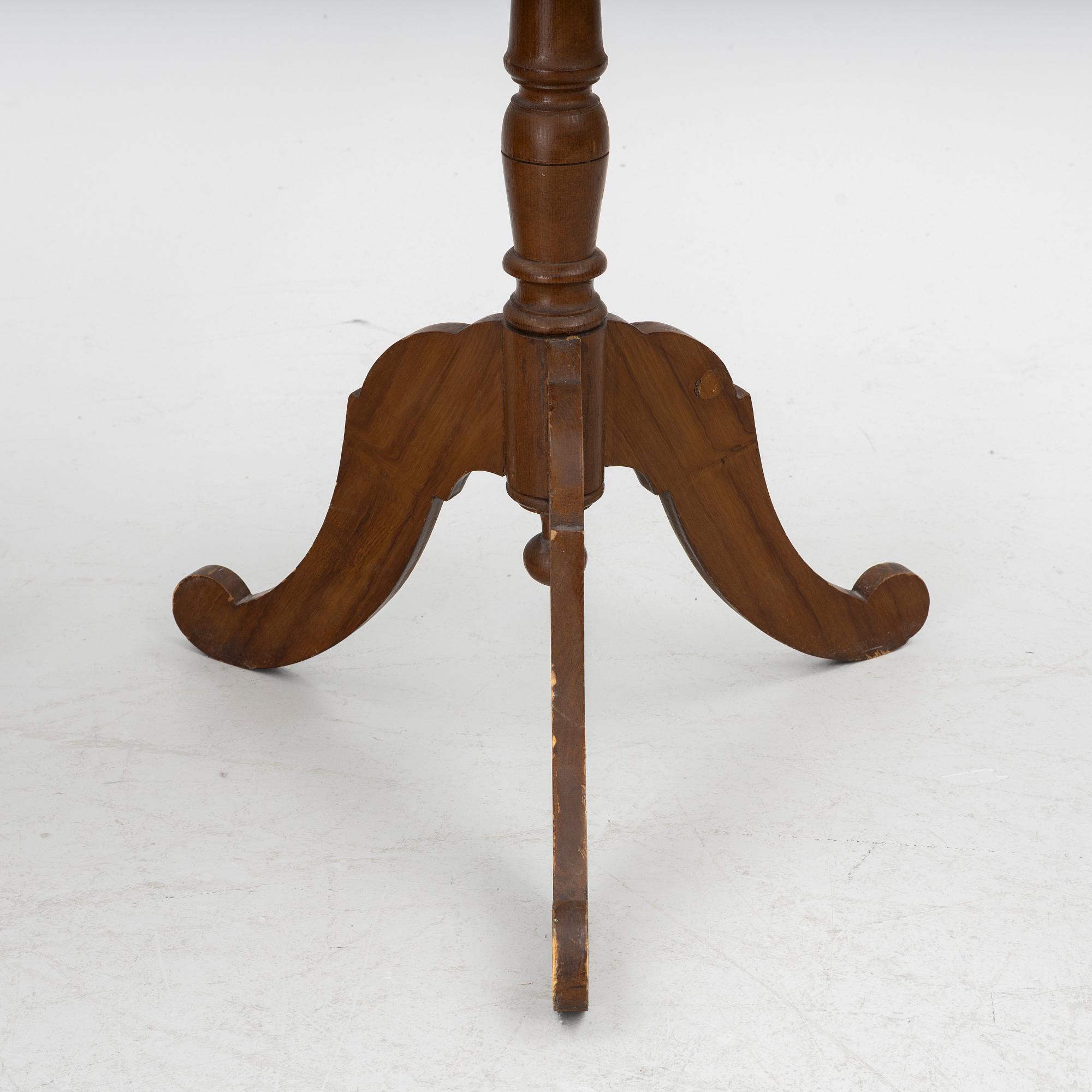 Lamp table/ folding table, a pair, 19th century.