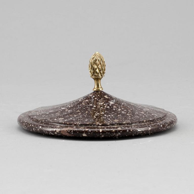 LOCK, porfyr, Älvdalen, 1800-talet, empire.