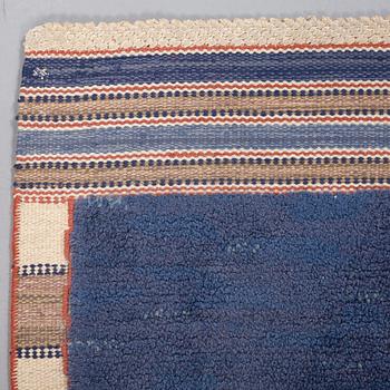 Märta Måås-Fjetterström, A CARPET, "Rutig blå halvflossa", knotted pile in relief, ca 252 x 170,5-175,5 cm, signed AB MMF.