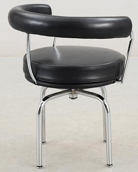 A Le Corbusier, Pierre Jeanneret & Charlotte Perriand black leather and chromed steel 'LC-7' chair, Cassina, Italy.