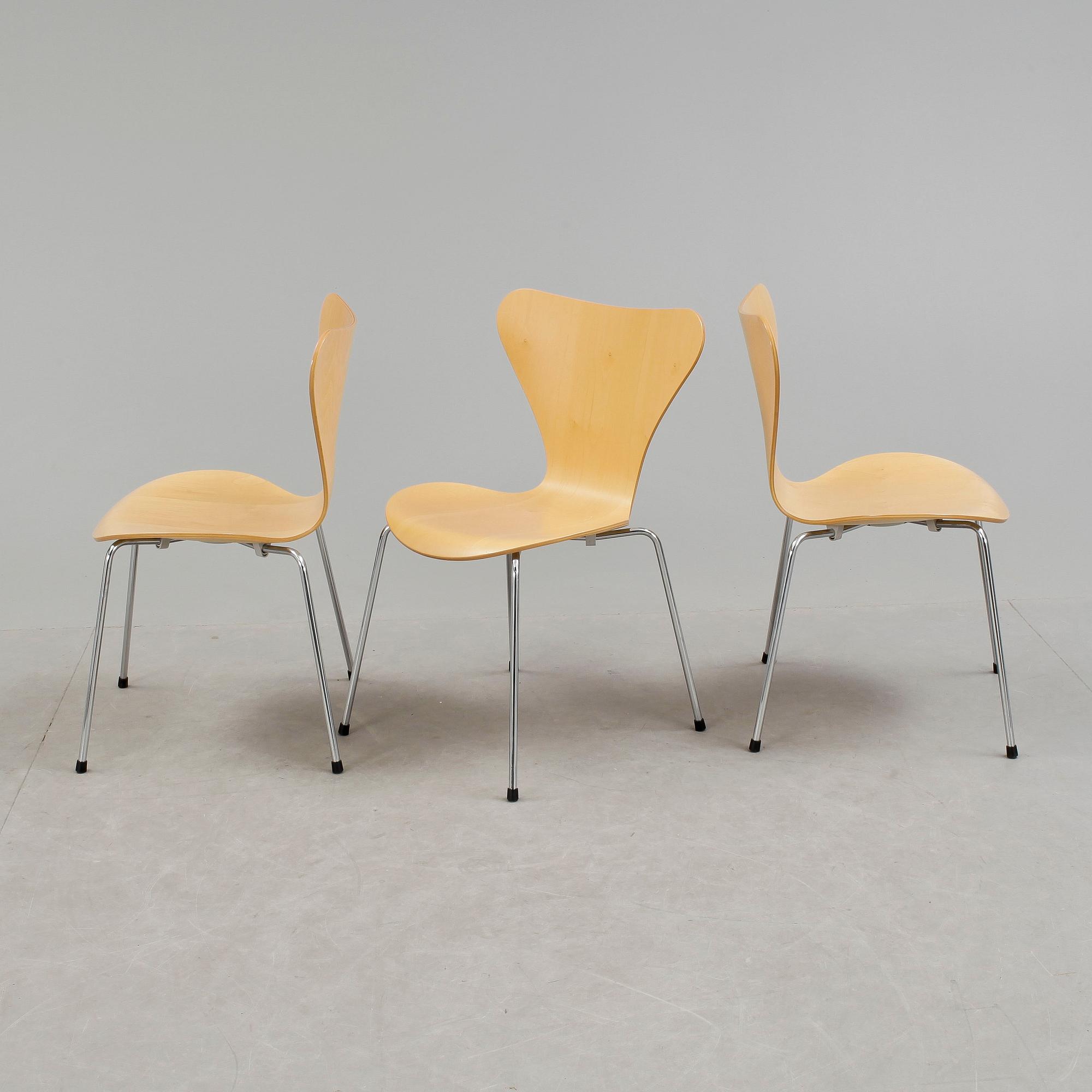 STOLAR, 3 st, "Sjuan", Arne Jacobsen, Fritz Hansen, 1997.