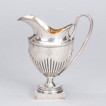 KAFFESERVIS, 3 delar, försilvrad metall, empirestil, 1900-talets första hälft.