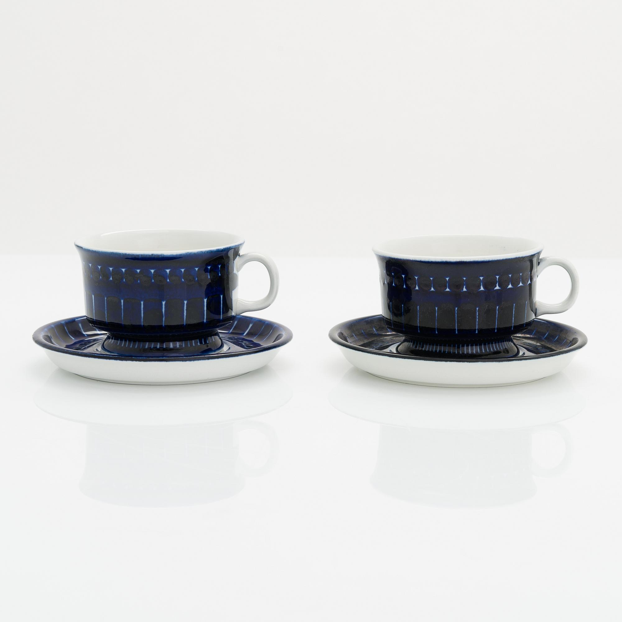 Ulla Procopé, moccakoppar med fat, 10 st, porslin. Arabia.