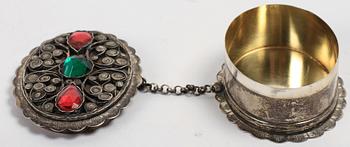 DOSA  och BÄGARE , silver, 1900-tal.